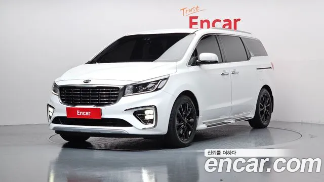 Kia Carnival — экстерьер