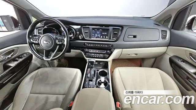 Kia Carnival — интерьер