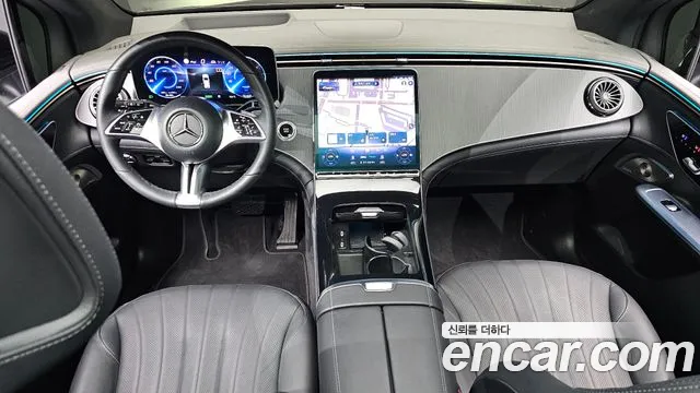 Mercedes-Benz EQE — интерьер