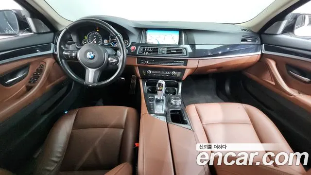 BMW 5 серия — интерьер