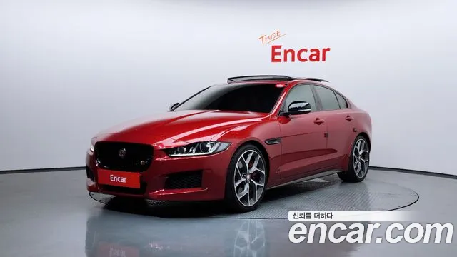 Jaguar XE