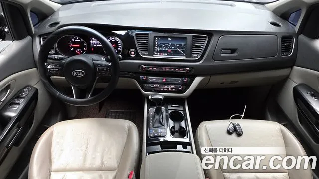 Kia Carnival — интерьер