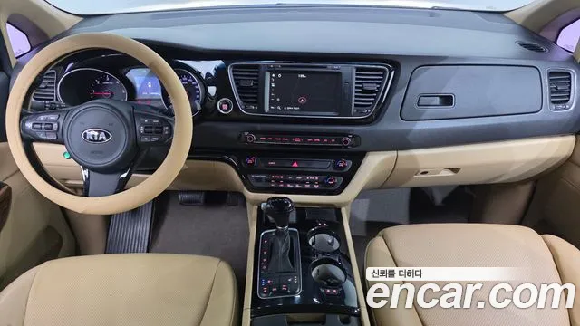 Kia Carnival — интерьер