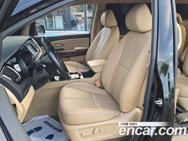 Kia Carnival — интерьер