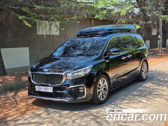 Kia Carnival — экстерьер