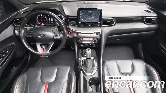 Hyundai Veloster — интерьер