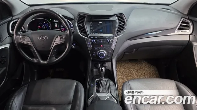 Hyundai Santa Fe — интерьер