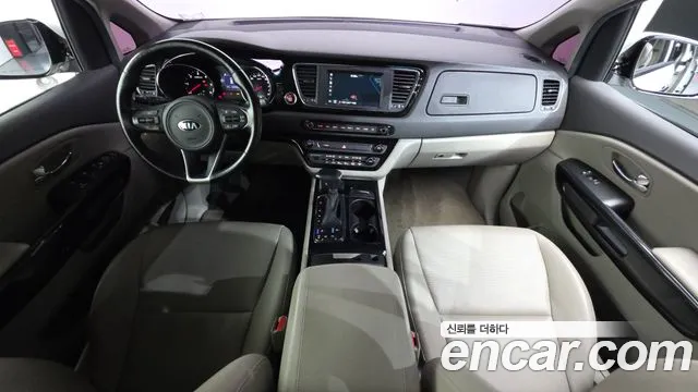 Kia Carnival — интерьер
