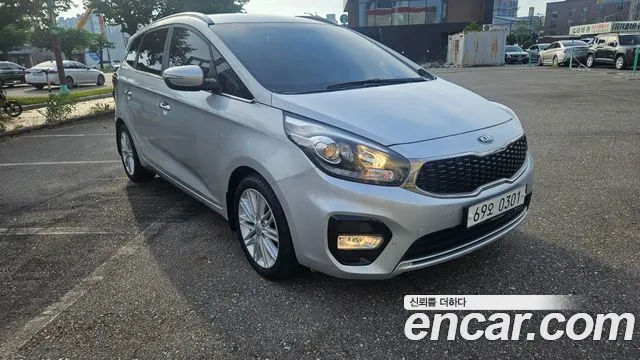 Kia Carens