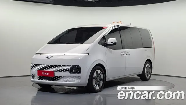 Hyundai Staria