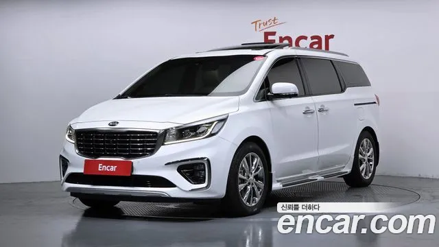 Kia Carnival — экстерьер