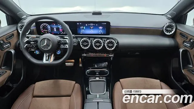 Mercedes-Benz A-класс — интерьер