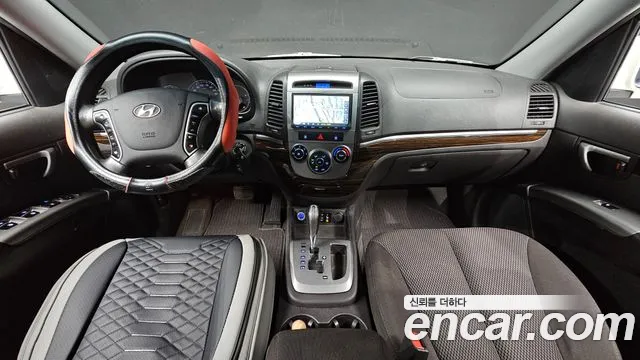 Hyundai Santa Fe — интерьер
