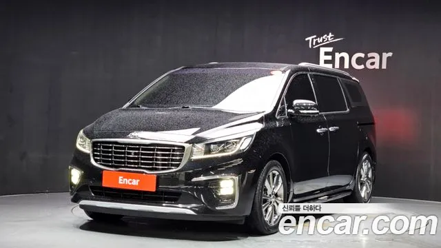Kia Carnival — экстерьер