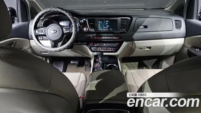 Kia Carnival — интерьер