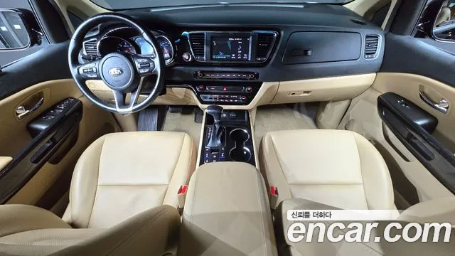 Kia Carnival — интерьер