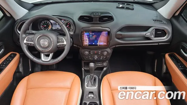 Jeep Renegade — интерьер