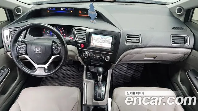Honda Civic — интерьер