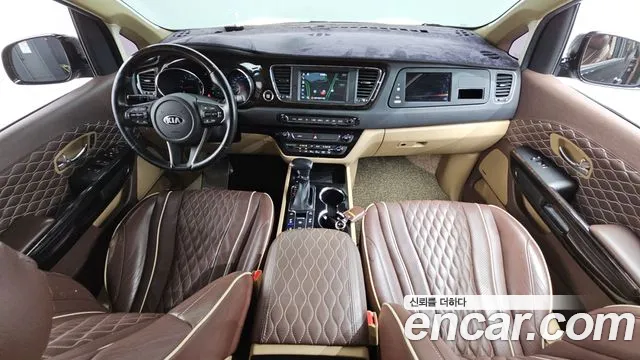 Kia Carnival — интерьер
