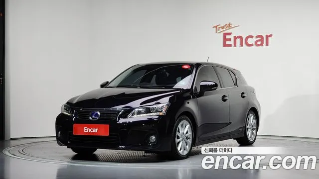 Lexus CT200h