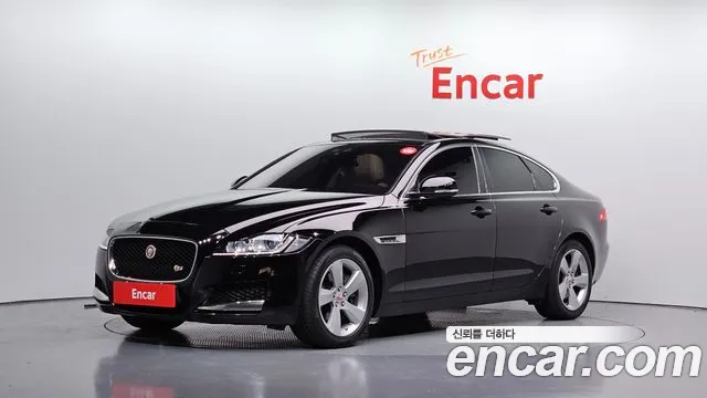 Jaguar XF