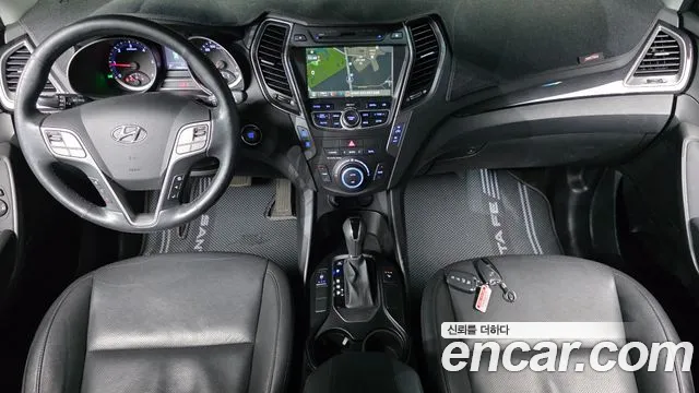 Hyundai Santa Fe — интерьер