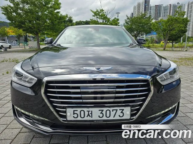 Genesis EQ900