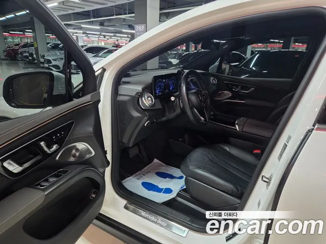 Mercedes-Benz EQS — интерьер