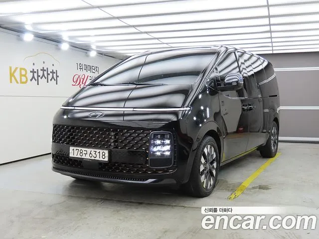 Hyundai Staria