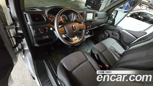 Renault Korea Master — интерьер