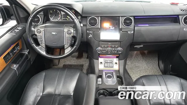 Land Rover Discovery — интерьер