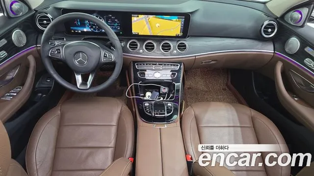 Mercedes-Benz E-класс — интерьер