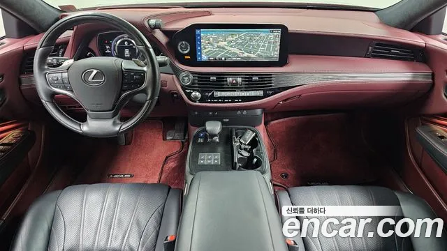 Lexus LS — интерьер