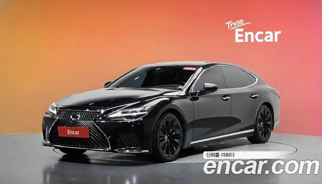 Lexus LS