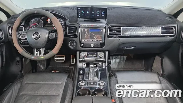 Volkswagen Touareg — интерьер