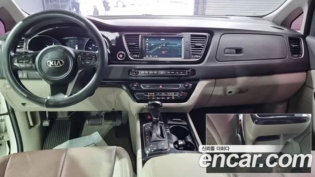 Kia Carnival — интерьер
