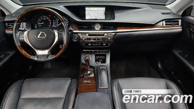 Lexus ES — интерьер