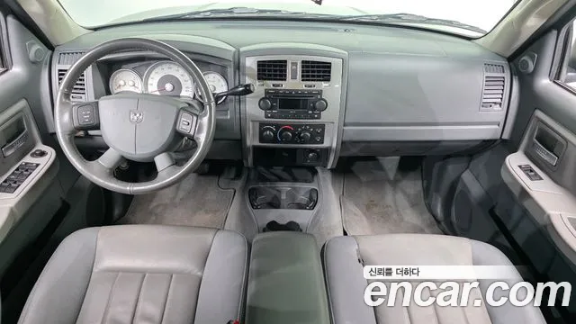 Dodge Dakota — интерьер