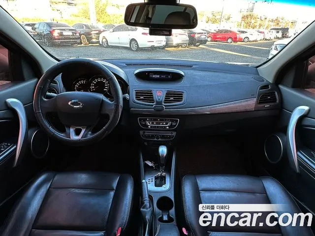 Renault Korea SM3 — интерьер