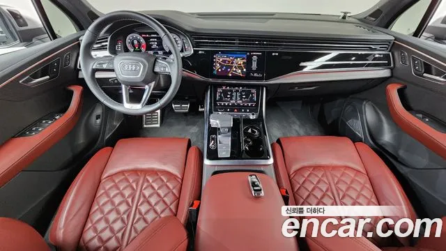 Audi SQ7 — интерьер