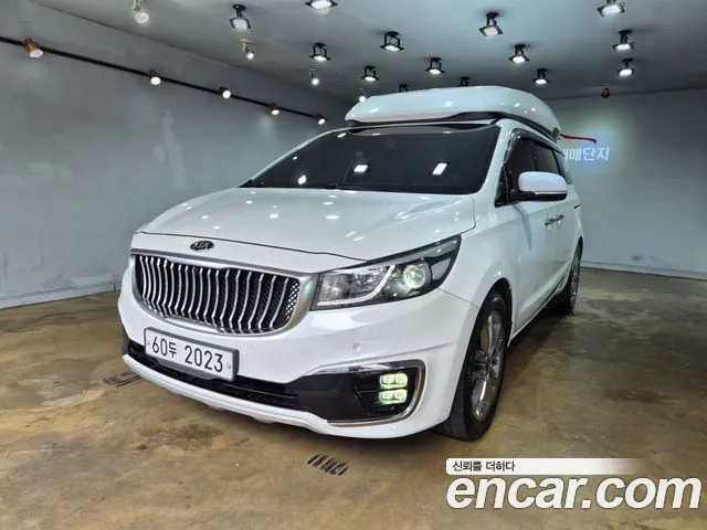 Kia Carnival — экстерьер