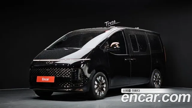 Hyundai Staria