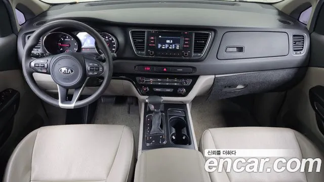 Kia Carnival — интерьер