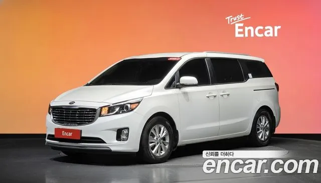 Kia Carnival — экстерьер