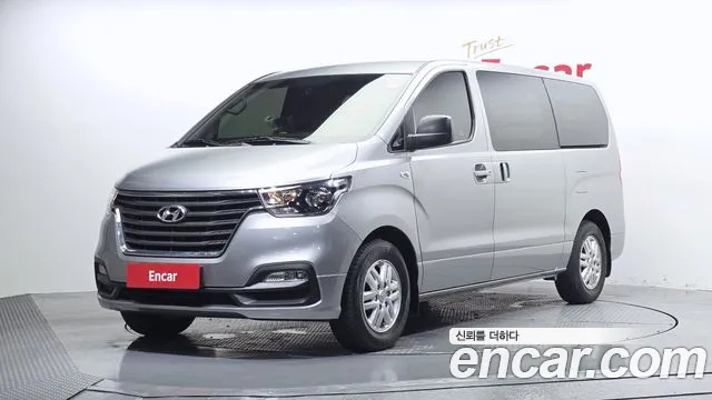 Hyundai Starex