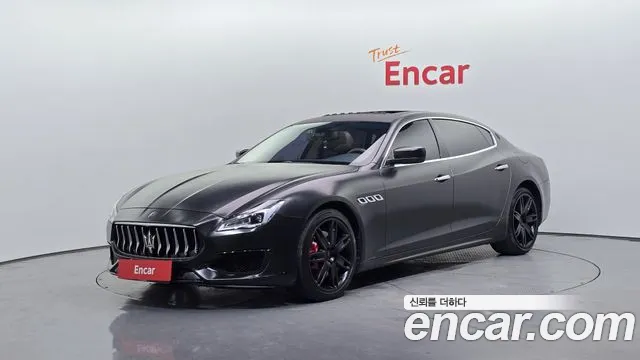 Maserati Quattroporte