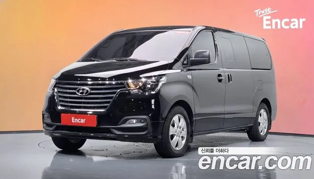 Hyundai Starex