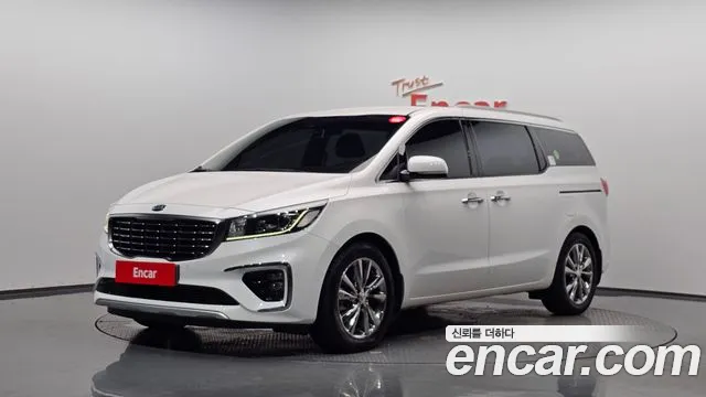 Kia Carnival — экстерьер