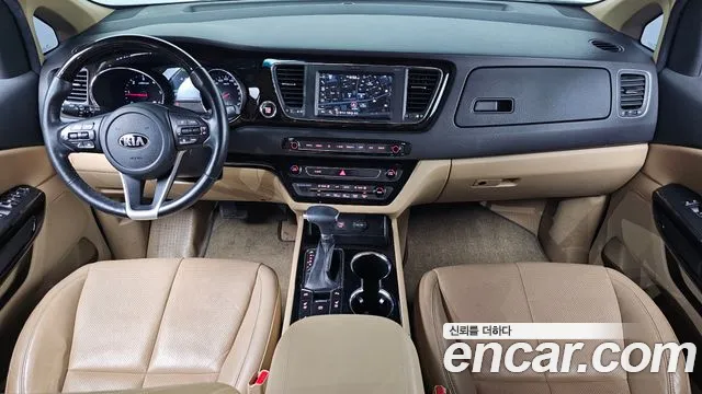 Kia Carnival — интерьер
