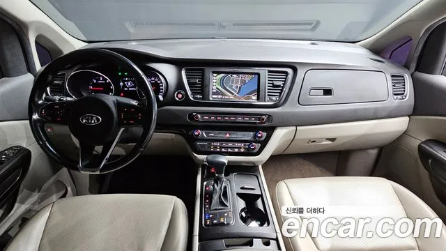 Kia Carnival — интерьер